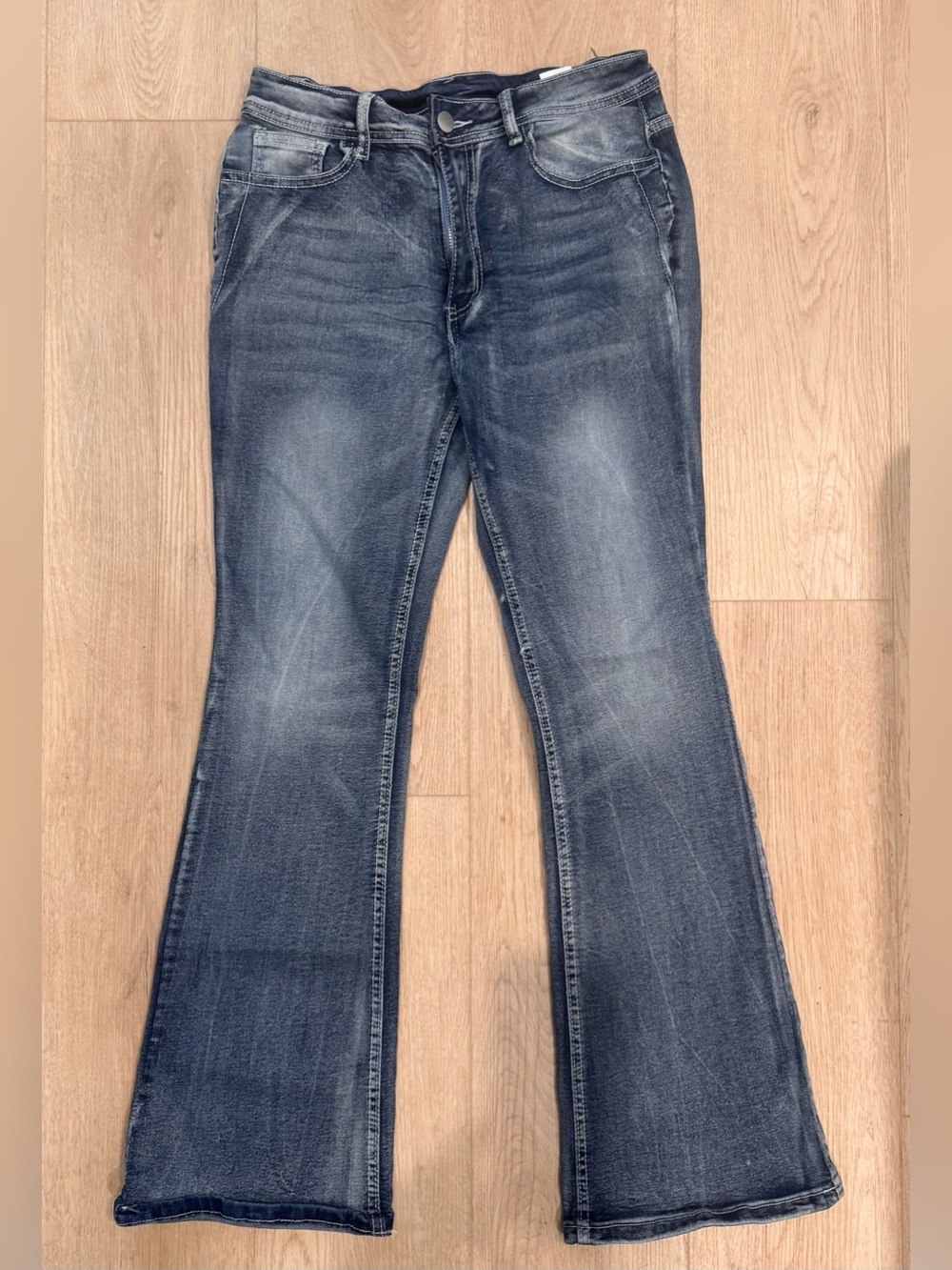 Boot cut stretch jeans